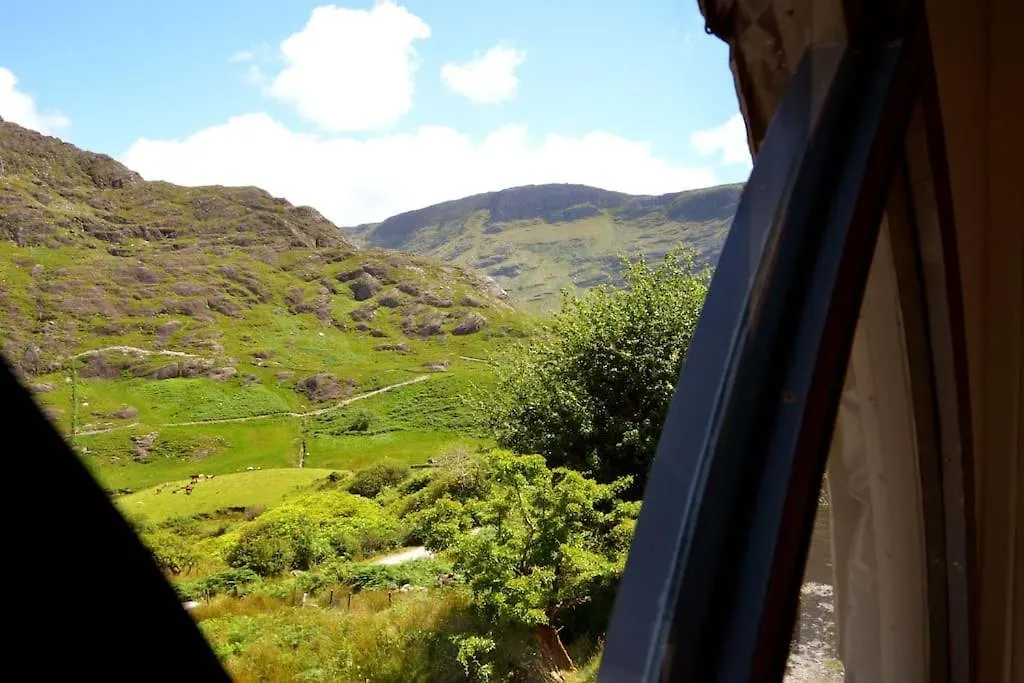 Secluded Cottage Nestled In The Beara Peninsula Killarney Ireland